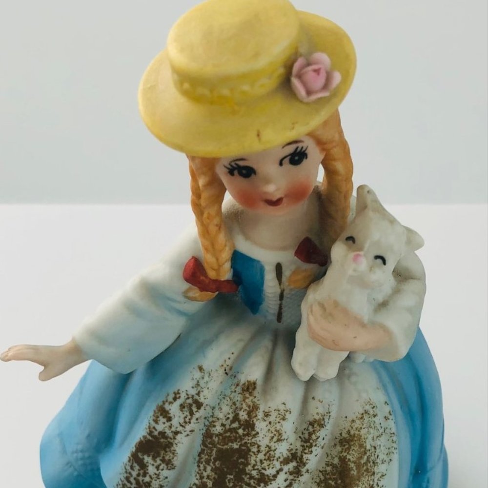 Beautiful Vintage Musical Girl/figurine with Lamb made in Japan porcelain